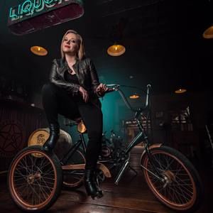 Meet your Posher, April